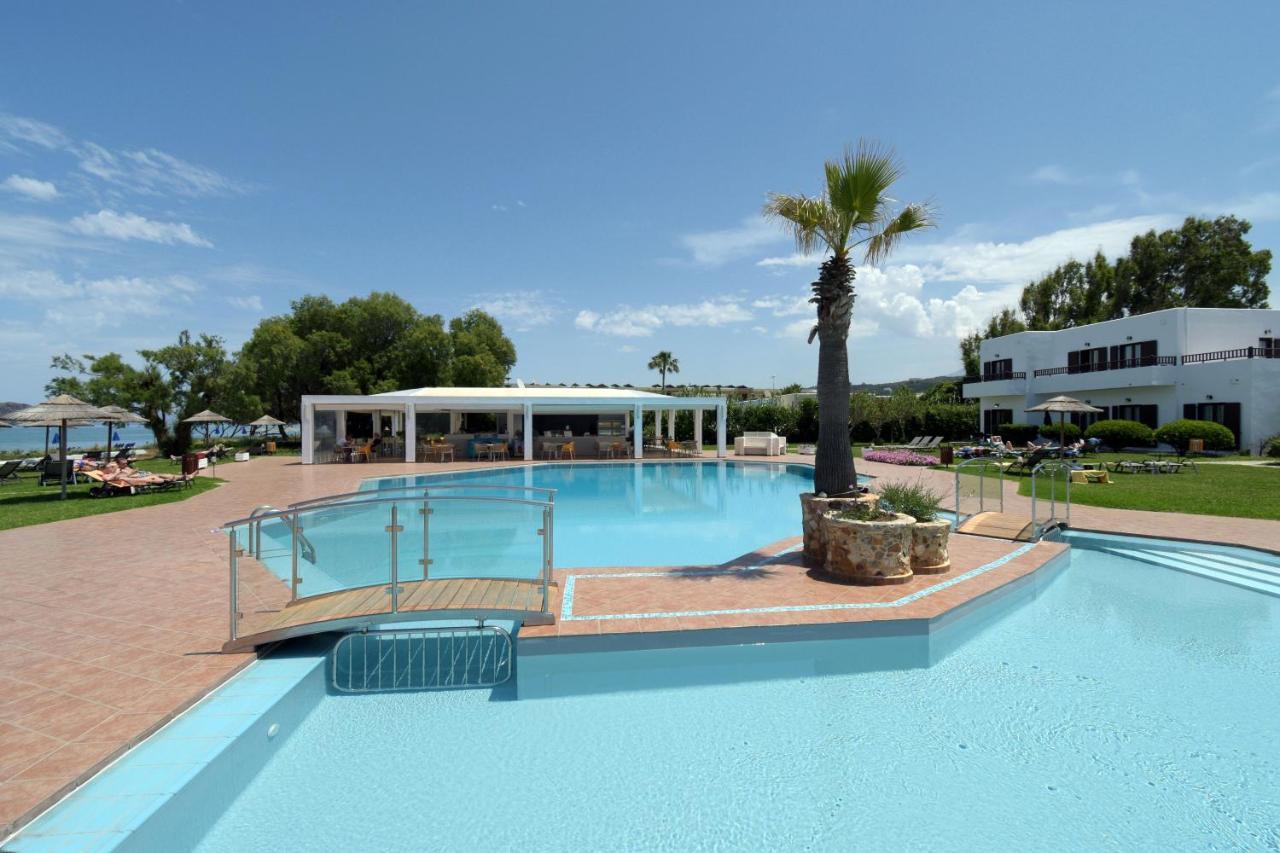 Geraniotis Hotel And Resort Platanés エクステリア 写真
