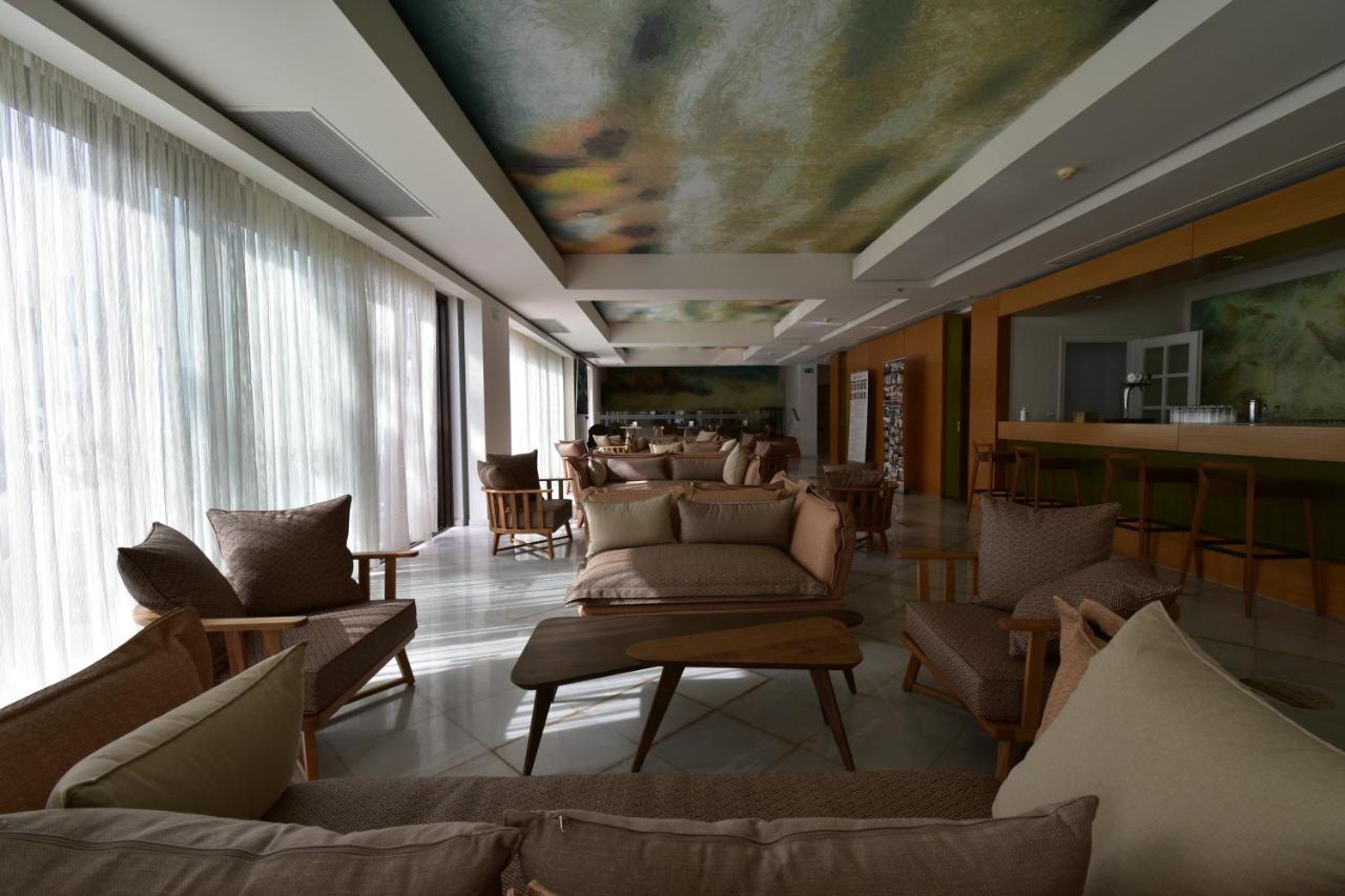Geraniotis Hotel And Resort Platanés エクステリア 写真